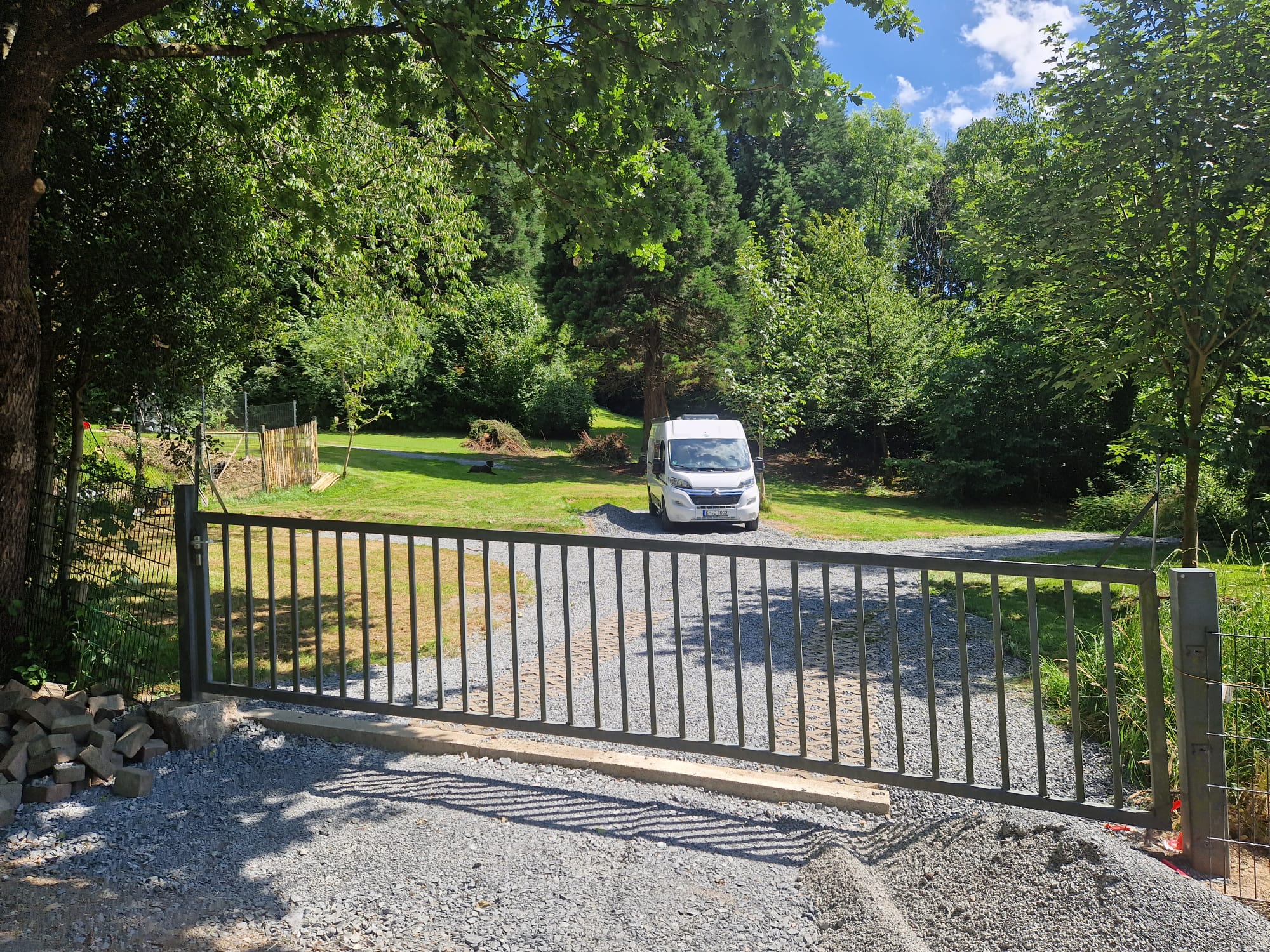 Einfahrt Golden Camper